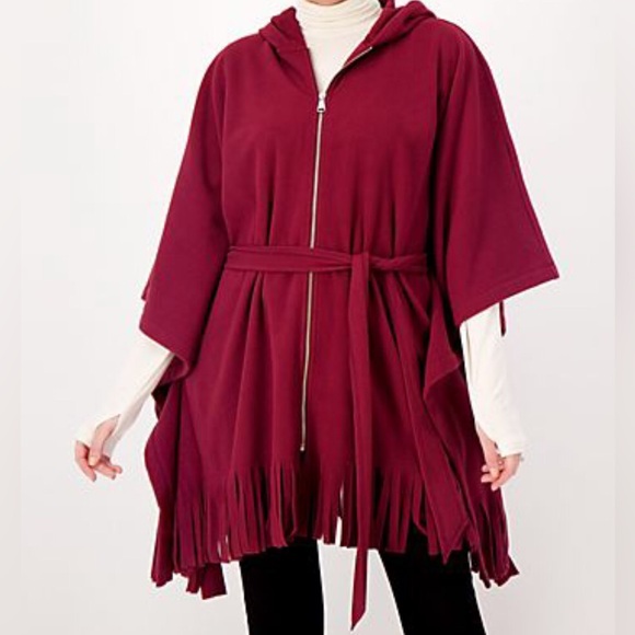 Susan Graver Hooded Poncho Weekend Fleece w/Fringe Black 4X NWOT - Picture 2 of 10